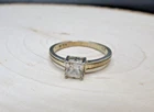 Vintage elegant Sterling Silver square cz ring size 7 prong setting simple