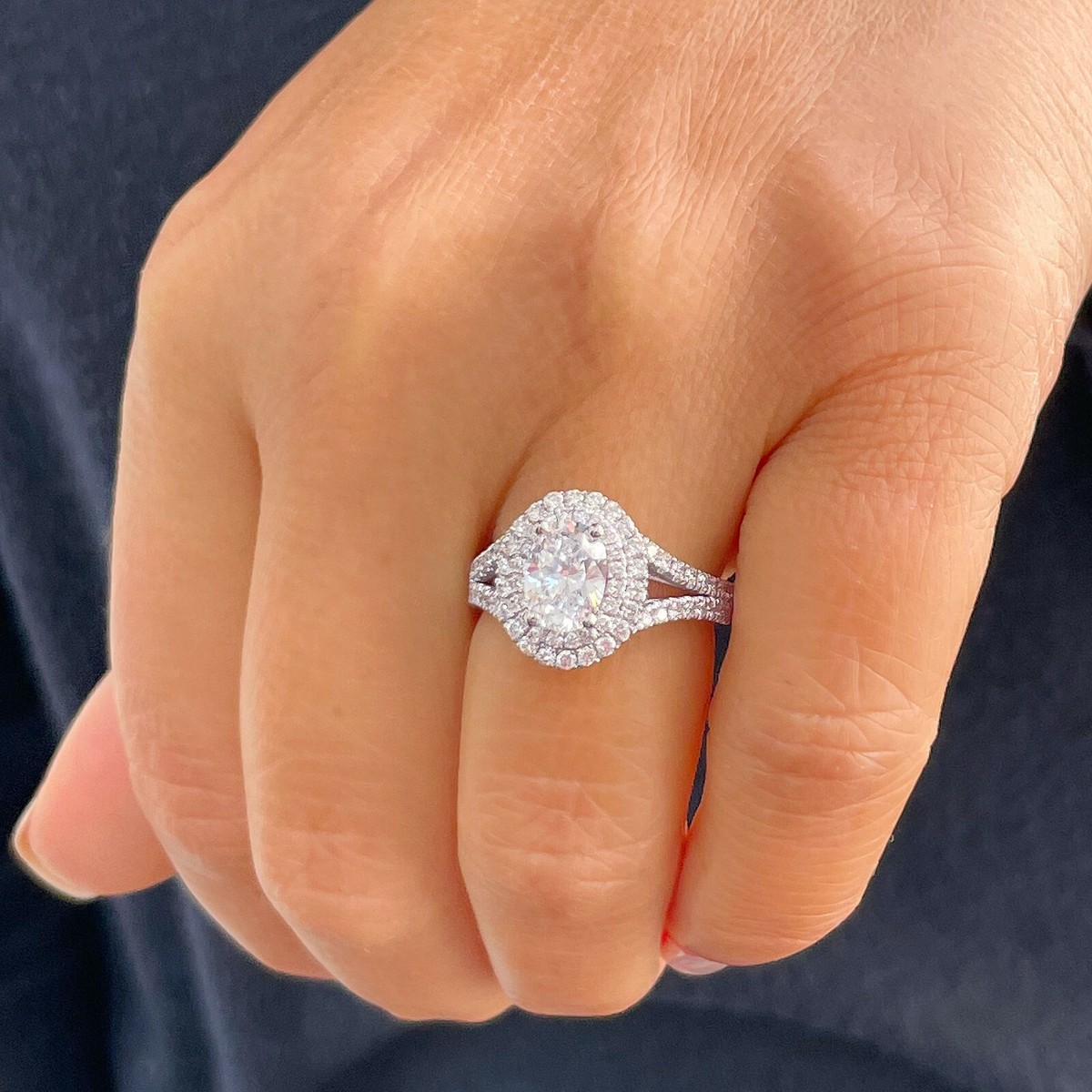 14K SOLID WHITE GOLD F1 MOISSANITE OVAL AND ROUND DIAMOND