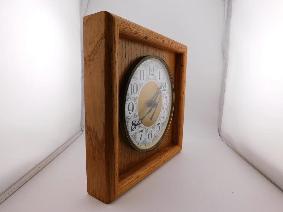 Reloj Yankee Vintage Madera Abrigo Estuche Roble Movimiento Cuarzo Mesa Cuadrada Decoración EE. UU. Foto 2 de 4