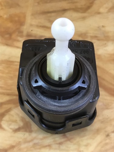 373860 Stellmotor Scheinwerfer VW Golf IV (1J) 1J0941295C