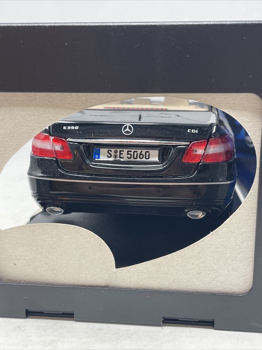 New Maisto 1/18 Diecast Mercedes Benz E-Class E350 Black W212