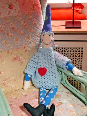 Wichtel / inchen  Maja  Herzen, blau/weiß/ rot Maileg ähnlich   Deko handmade.