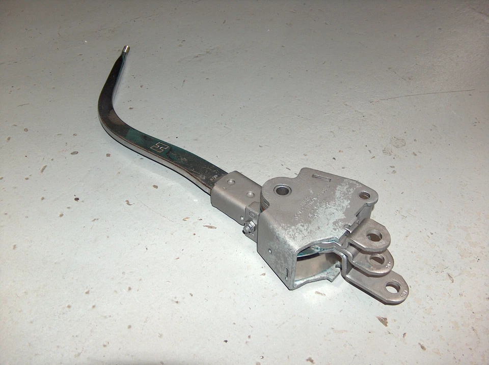 1966 1968 Oldsmobile Cutlass 442 OEM barra plana Muncie 4 velocidades câmbio Hurst 3759 - Imagem 3 de 4