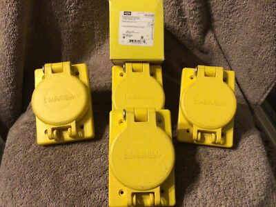 1- HUBBELL ( HBL65W47 ) 15A Watertight Locking Receptacle 2P 3W NOS