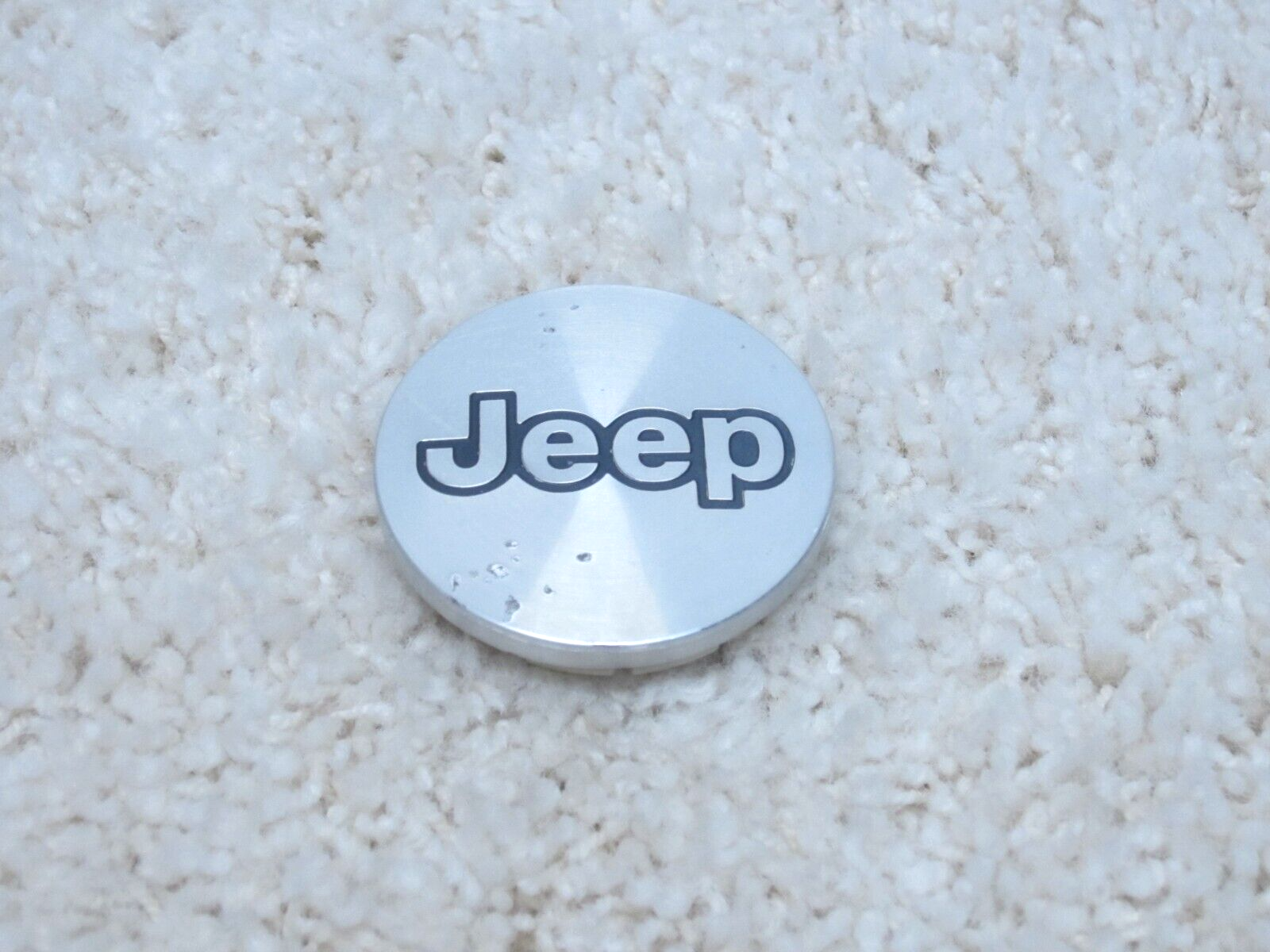 JEEP CHEROKEE, GRAND CHEROKEE, WRANGLER OEM WHEEL CENTER CAP 5CF97TRM #2F-10