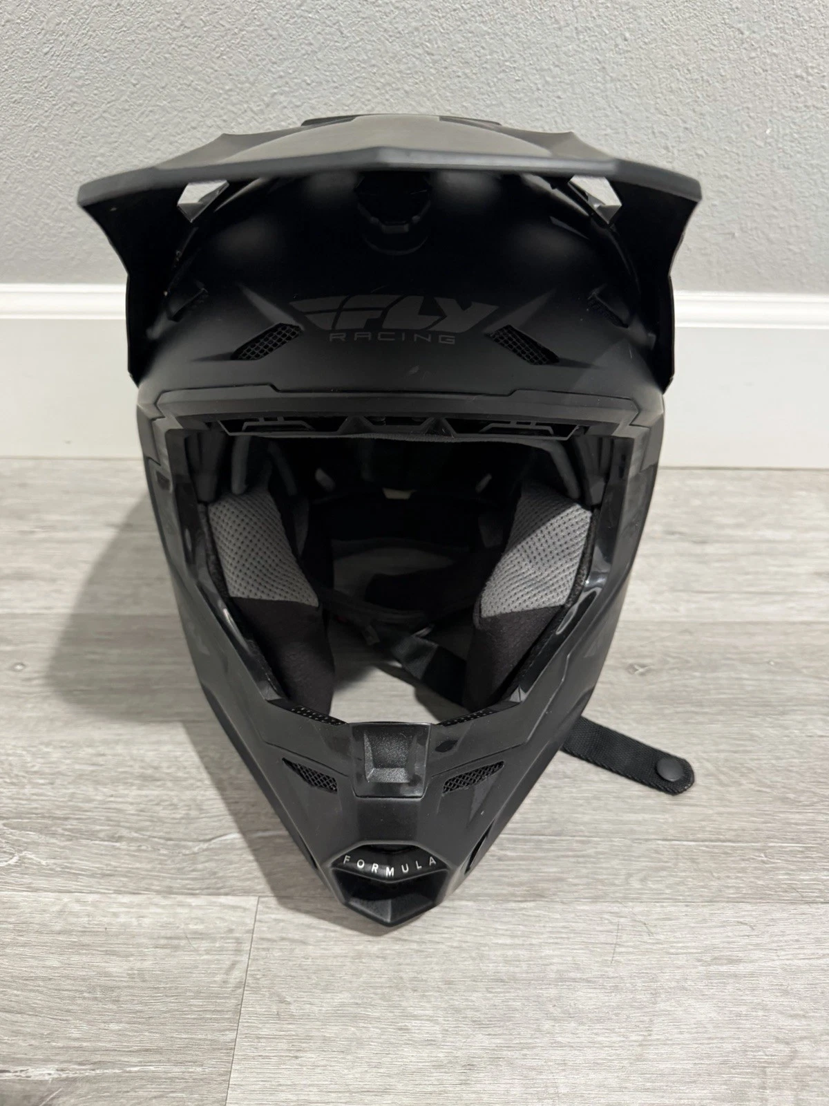 FLY RACING MATTE BLACK FORMULA CC DOT FULL FACE HELMET SIZE MEDIUM WITH CASE