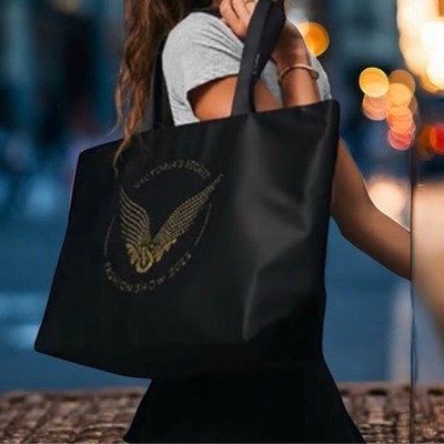 VICTORIA S SECRET 2025 BLACK FASHION SHOW TOTE/BAG GOLD BLING RHINESTONE WINGS