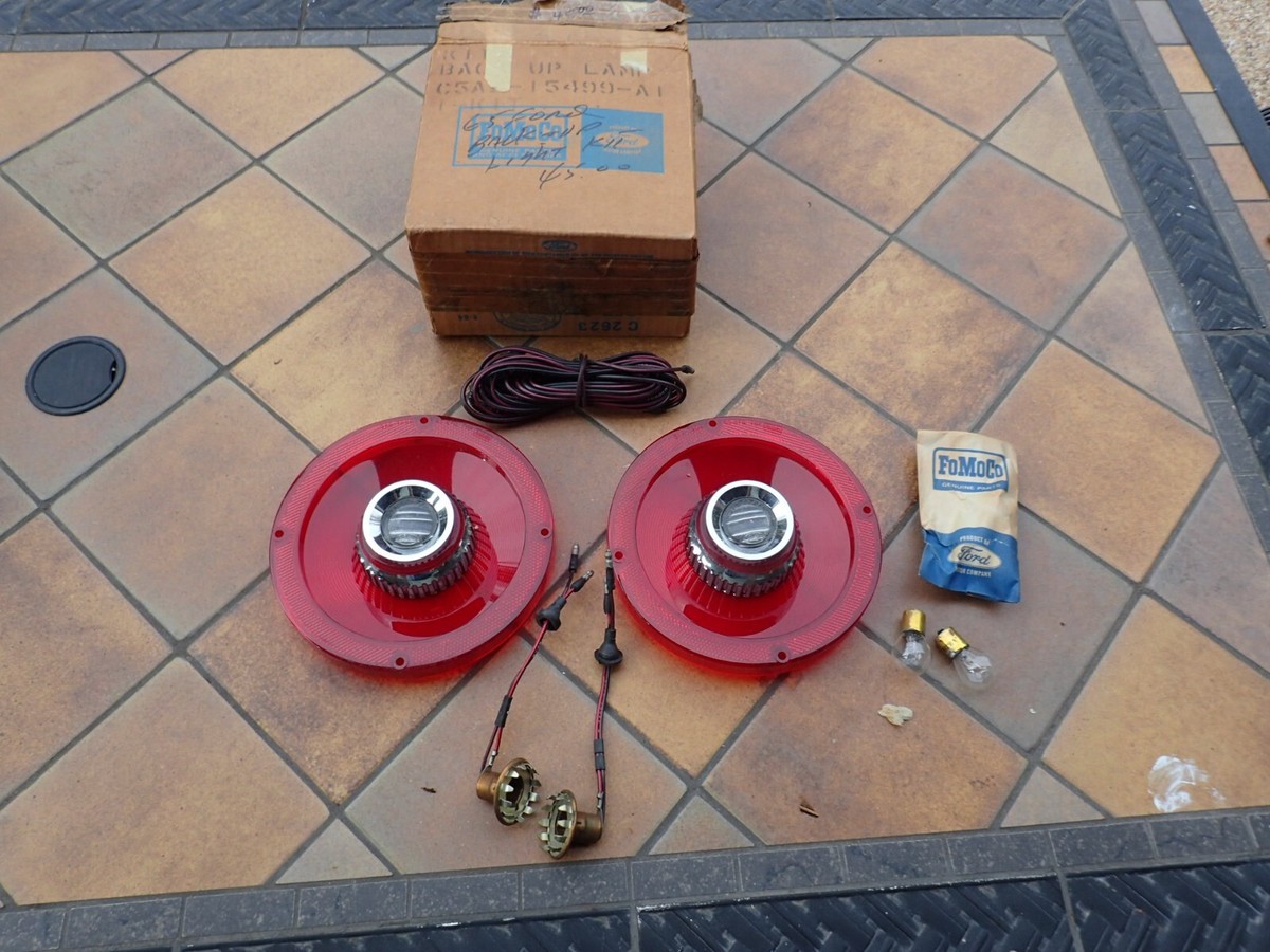 1965 Ford Custom back-up light kit, NOS! C5AZ-15499-A, tail light