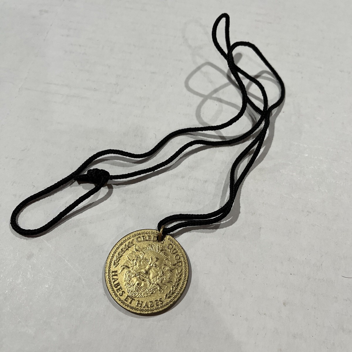 【Lavishe】Sera Vintage Coin Pendant Key Ring ATOCHA SILVER MINI COIN PENDANT IN 14K REAL SOLID GOLD BEZEL