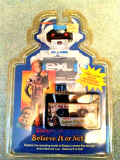 TIGER ELECTRONICS 2XL TALKING ROBOT CASSETTE TAPE RIPLEY'S BELIEVE IT OR NOT NIP