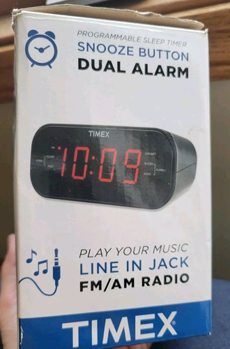 TIMEX AM/FM DualAlarm Clock Radio T231Y & Play Music From Smart Phone Gray Aux - Picture 8 of 12