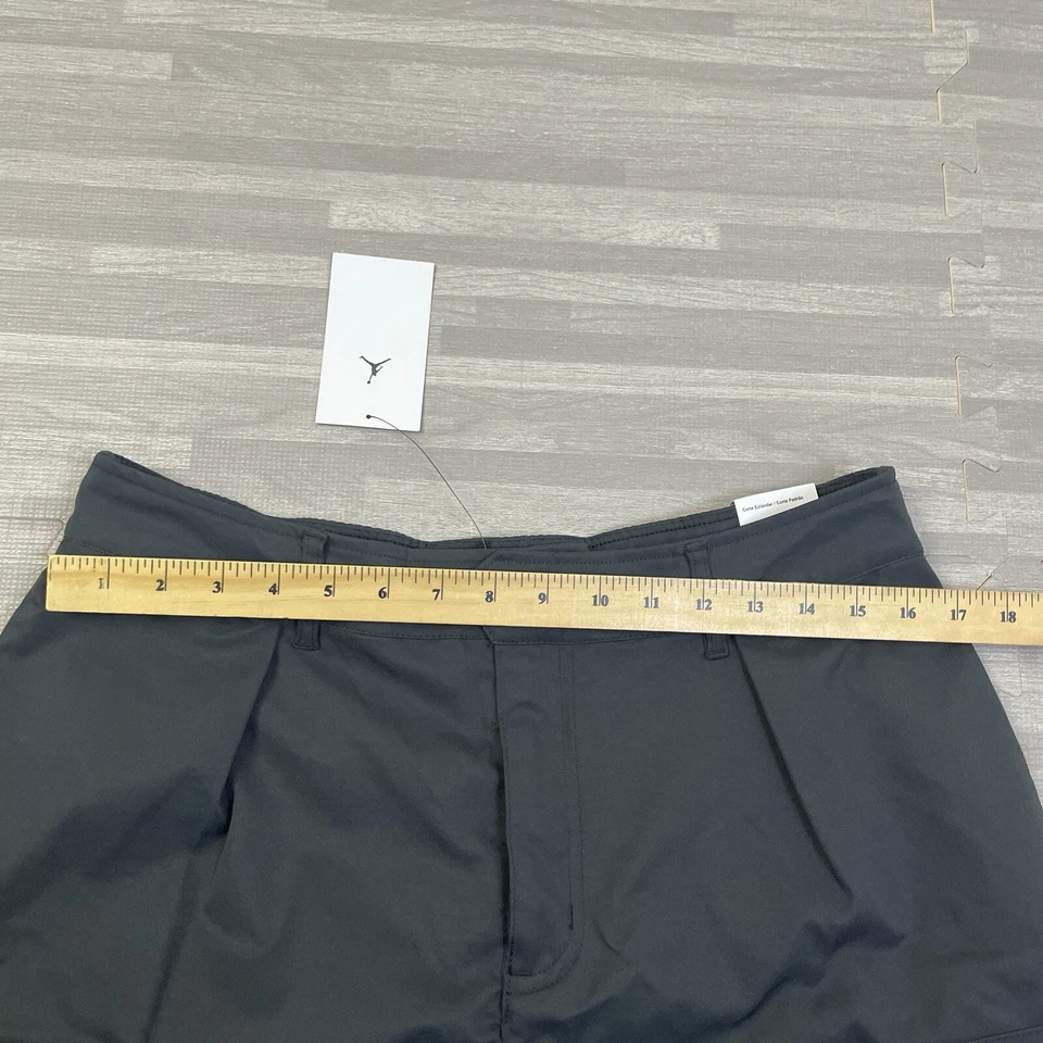 Pantalones cortos cargo Nike Air Jordan Chicago para mujer talla grande-alto 5" FN5681 negros $75 Foto 3 de 4