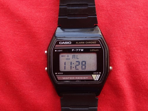 ✪ Vintage & Rare CASIO F-77W (593 Module) / Digital Watch - 第 3/12 張圖片