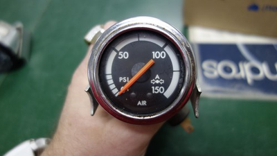 #ad FREIGHTLINER GAUGE OEM AIR PRESSURE A PSI A22 39573 000 $45.00