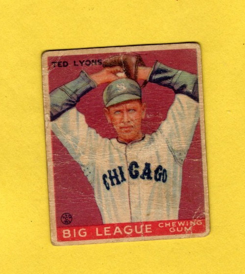 1933 Goudey Ted Lyons Rookie #7 Chicago White Sox Fair Water Stain on Back