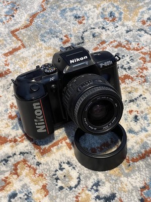 Nikon F-401x mit Sigma UC 28 70mm f/3.5 4.5 - voll Funktionsfähig