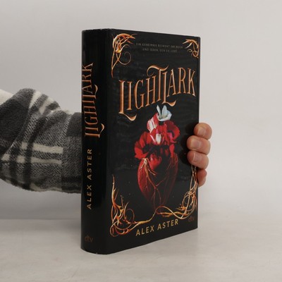 Lightlark  |  Alex Aster