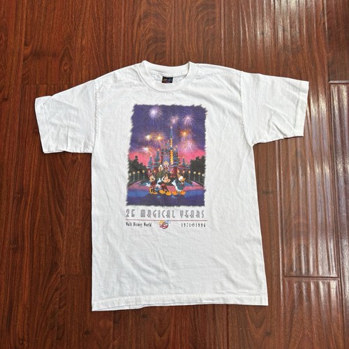 Vtg 1996 Walt Disney World T-Shirt Size L 25 Magical Years 90s Mickey Mouse