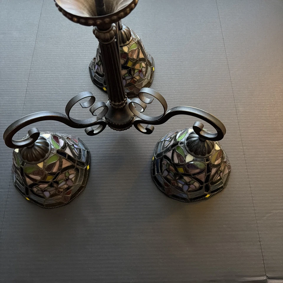 Portafolio Lámpara de araña negra de 3 luces estilo Tiffany vitral accesorio colgante Foto 4 de 4