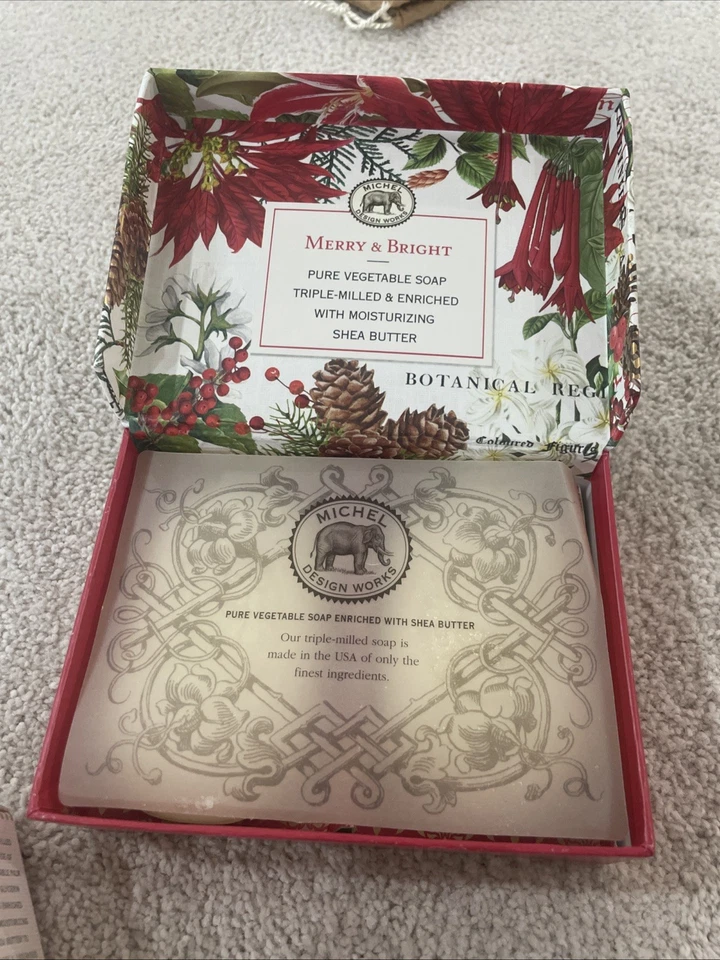 Michel Design Shea Butter Soap Bars (3), NIB Merry & Bright, Winterfrost - Image 3 of 4