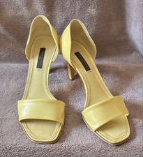 Louis Vuitton tacco aperto giallo vernice pelle taglia 35 US circa 4 da donna
