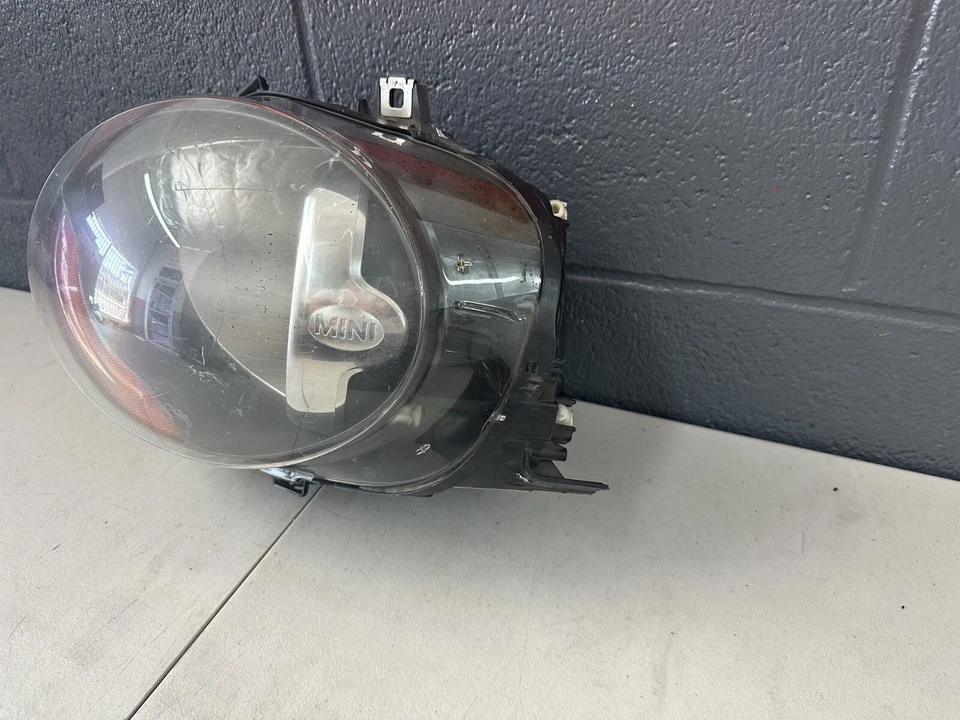 Faro izquierdo MINI COOPER 2014-2017 OEM 90046751 Foto 3 de 4