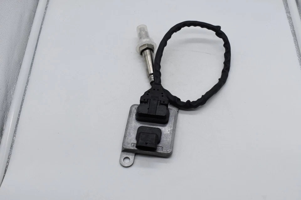 Sensor Nox de entrada A0009053506 para Mercedes-Benz GL350 ML350 E250 Sprinter W212 ML Foto 2 de 4