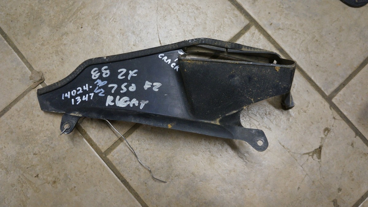 87-90 KAWASAKI ZX750F NINJA 750R RIGHT LOUVER COVER 14024-1347