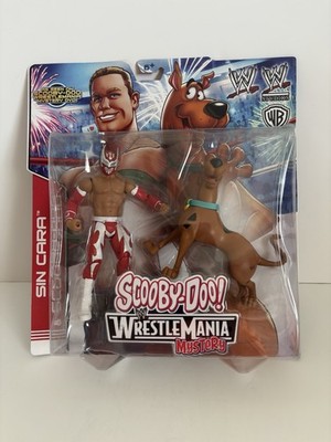 2013 WWE Scooby Doo WrestleMania Mystery Sin Cara And Scooby Doo Action Figures
