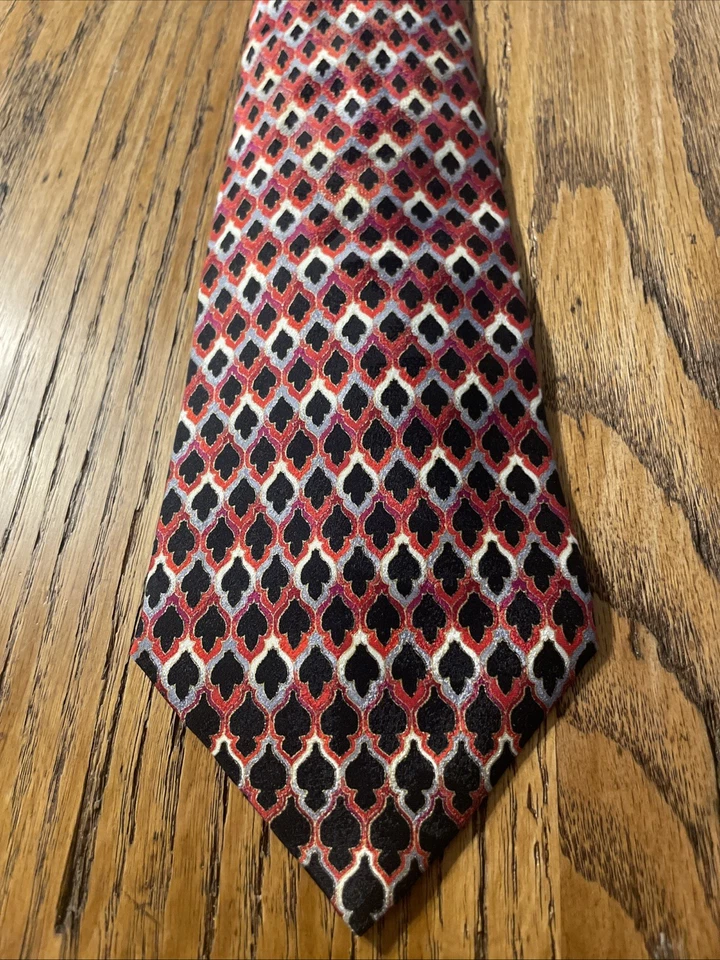 Gravata de seda geométrica vintage em excelente estado usado Vitaliano Pancaldi feita à mão na Itália - Imagem 2 de 4
