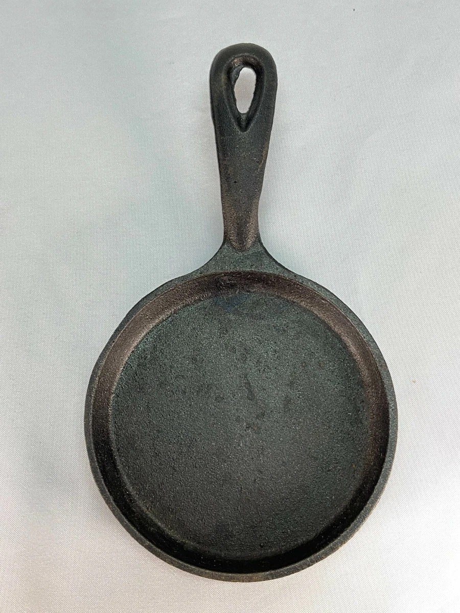 Cast Iron Mini Small Shallow Skillet Griddle Pan Pancake 5 Diameter 0.5  Depth