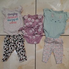 Infant Girls Mixed Lot of 5 Bodysuits and Pants Sz 0-3 months