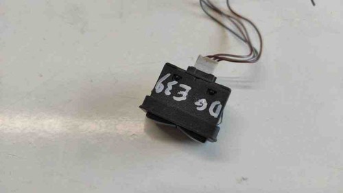 BMW 5 E39 Schalter für Fensterheber hinten rechts 8368974 2.50 Diesel 17120037