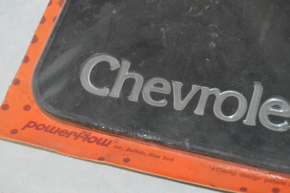 Vintage Powerflow Splashguards Chevrolet Car Truck Clamp-On NOS - Image 4 of 4