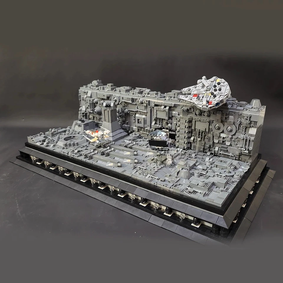 MOC Deathed Star Trench Attack Scene Model Space Millennium Falcon Ship 3858pcs - Image 3 of 4