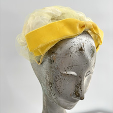 Vtg 1950s Yellow Tulle Floral Hat Velvet Bow Tilt Fascinator Romantic