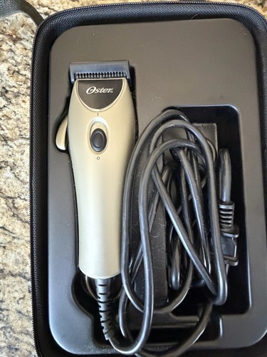 Oster Pivot Motor Animal Clippers For Dogs & Equine
