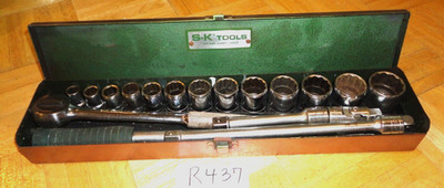 S-K TOOLS 19 PIECE 1/2 DRIVE SAE. GENERAL SERVICE SET SHORT IN GREEN BOX