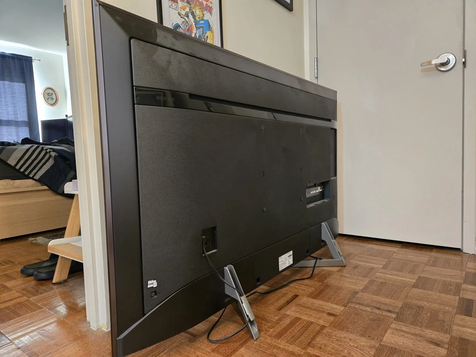 Sony Bravia 65" 4K UHD Smart LED TV - XBR65X900F Foto 3 de 4