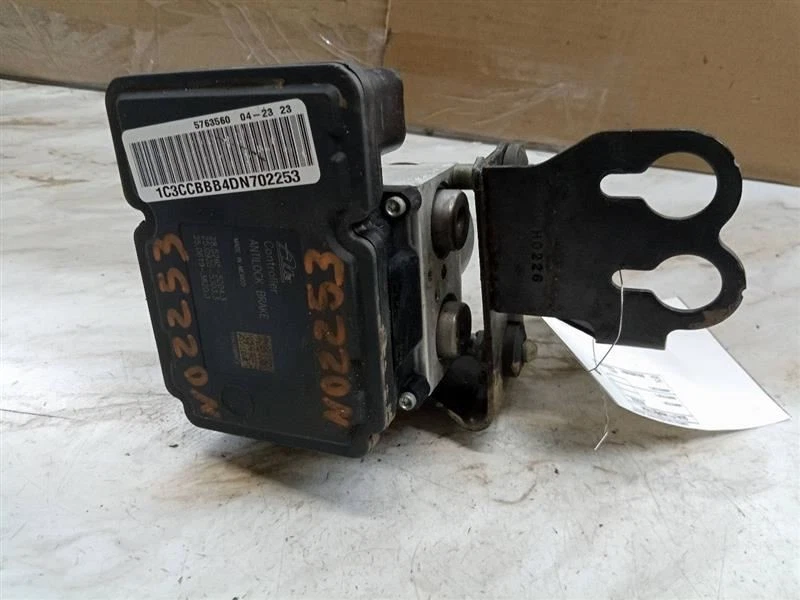 2011 - 2013 CHRYSLER 200 2.4L ABS P6815999AC - Image 4 of 4