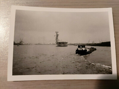 Foto Flugzeugträger Karel Doorman Niederlande Colossus Klasse ca. 11x8cm_2