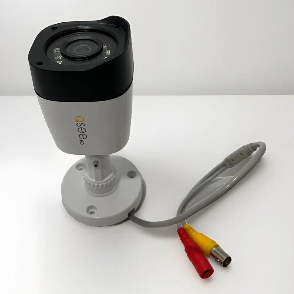 Cámara de vigilancia analógica Q-See QRH880B HD 1080p más cable Foto 2 de 3