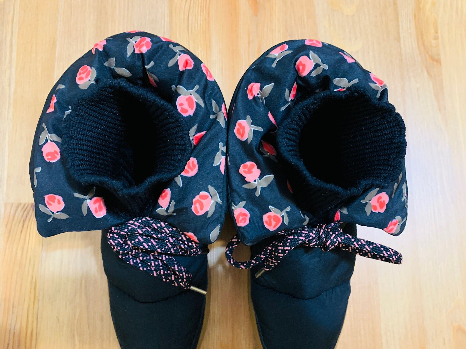 Kate Spade NY Cocoon puffy tech fabric leather lace up boots black NWOB size 9.5 thumbnail 4