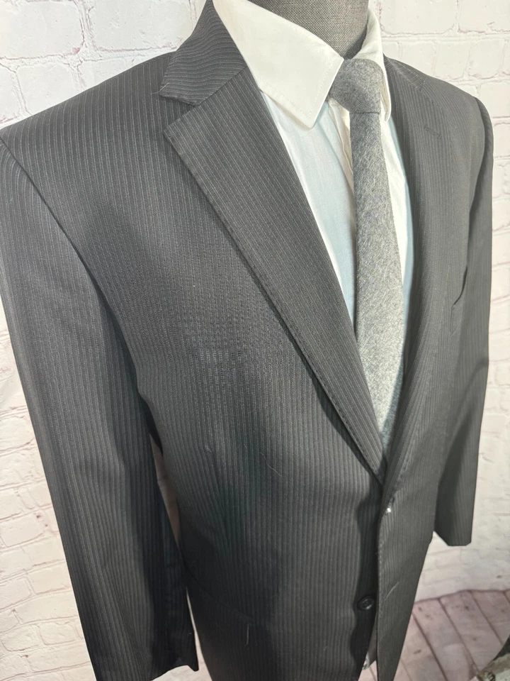 Traje DANIEL HECHTER Para Hombres Negro Rayas Frente Plano 2 piezas 44R Chaqueta 38x30 Pantalón Foto 3 de 4
