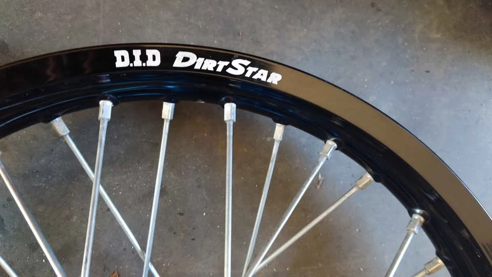 Rueda trasera yz125 19x1.85 llanta NUEVA DID NUEVA azul Tusk Hub Foto 2 de 4