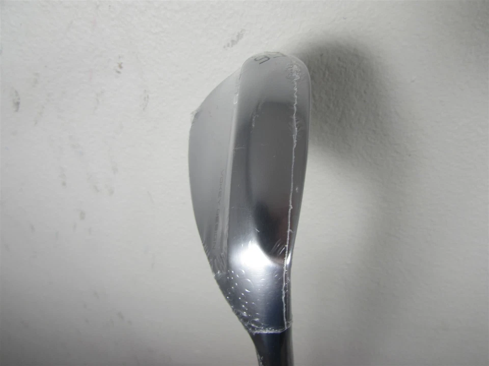 Titleist Golf VOKEY SM9 Tour Chrome 56*08M Sand Wedge (R) AMT Red Steel Shaft - Image 2 of 4