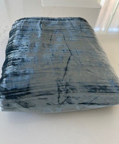 West Elm Crinkle Velvet Duvet Cover in Blue Color Full/Queen Size - New - Picture 2 of 2