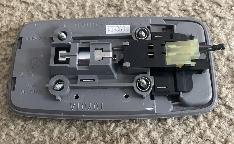 Conjunto de luces domo trasero gris Toyota Avalon 2000-2004 bonito limpio Foto 3 de 4