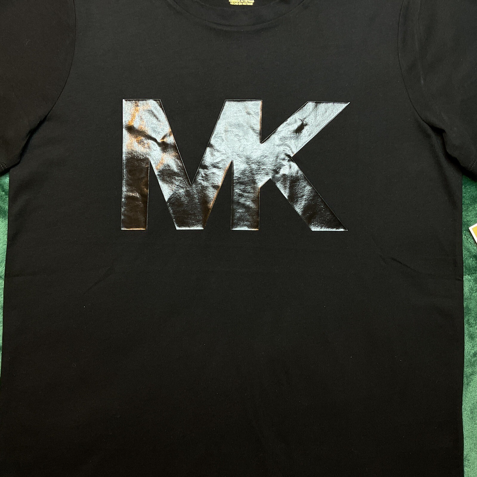 New MICHAEL KORS Women’s Short Sleeve T-Shirt Size MEDIUM Black MSRP $78.00 thumbnail 8