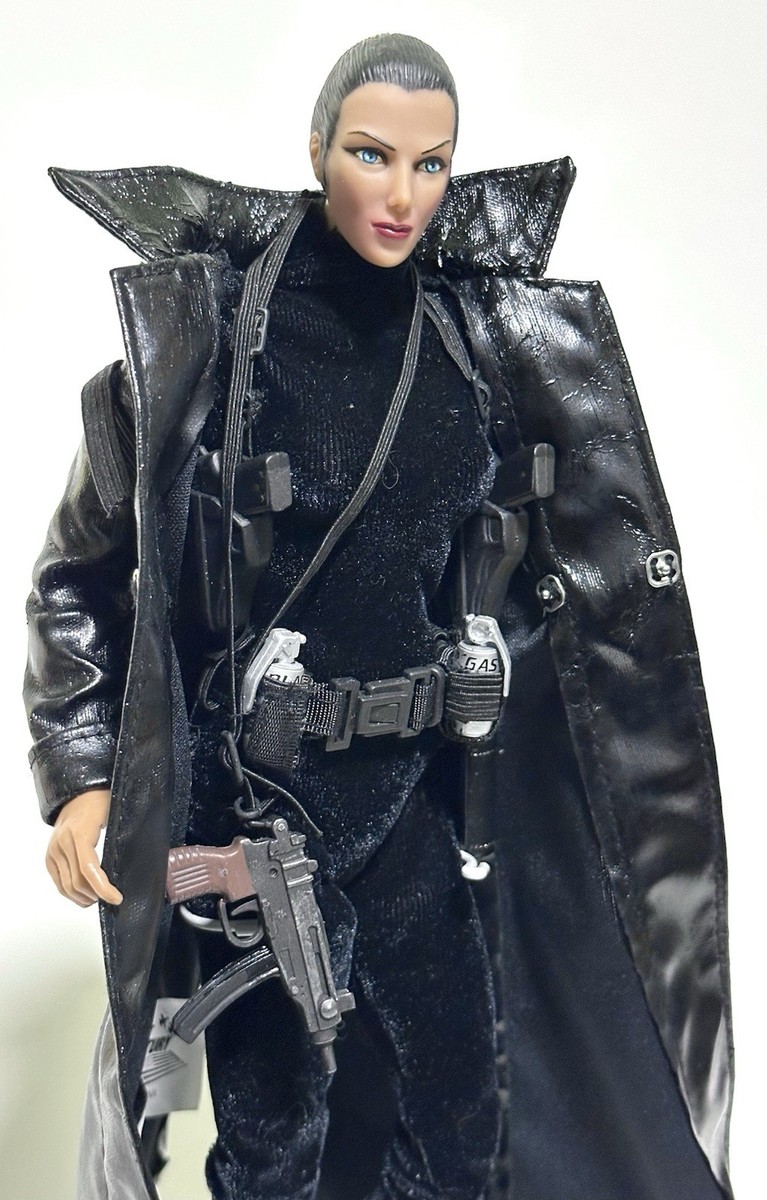 21st Century Toys The Villains Matilda 1:6 Scale Figure , No